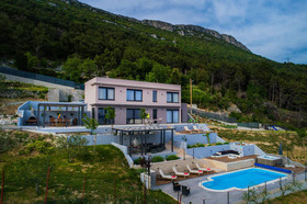 Villa Blue Hill