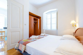 Apartments Eta