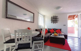 House Dina