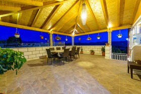 Villa Aniva