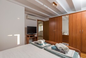 Villa Luic