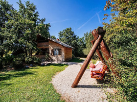 Serene Holiday Home