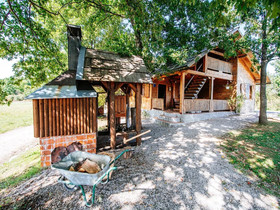Serene Holiday Home