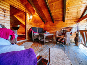 Serene Holiday Home
