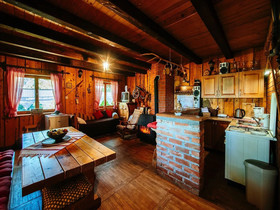 Serene Holiday Home