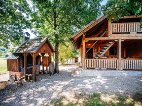 Serene Holiday Home
