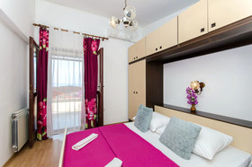 Apartment And Rooms Ivan