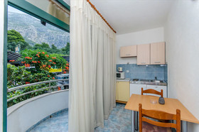 Apartment And Rooms Ivan