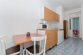 Apartment And Rooms Ivan