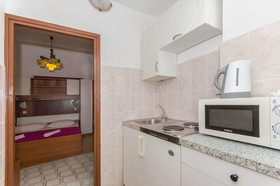 Apartment And Rooms Ivan