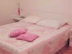 Apartments Jela