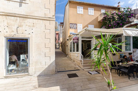 Apartments Srdan