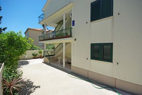 Apartments Sretan