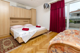 Apartments Tonci