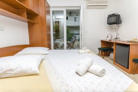 Apartments Tonci