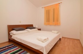 Renata Apartments