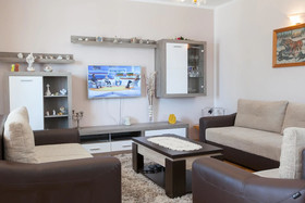 Villa Christine / Holiday Home Kristina