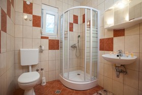 Villa Christine / Holiday Home Kristina