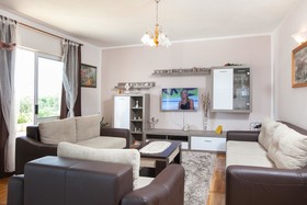 Villa Christine / Holiday Home Kristina