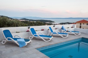 Villa Christine / Holiday Home Kristina