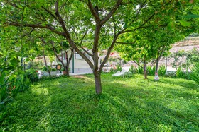 Holiday Home Garden