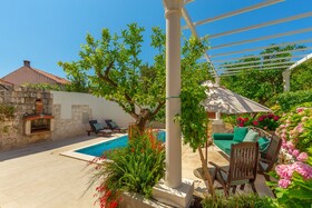 Villa Pomalo