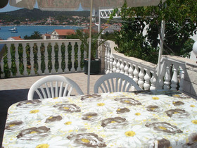 Apartment Frane
