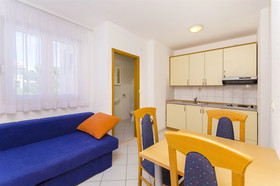 Apartments Jakov
