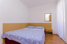 Apartments Jakov