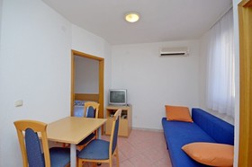 Apartments Jakov