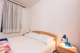 Apartments Marija Vinisce