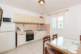 Apartments Marija Vinisce