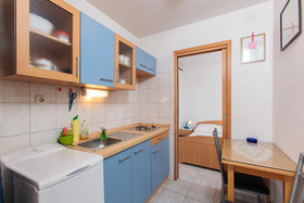 Apartments Marija Vinisce