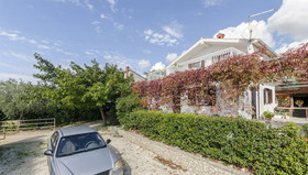 Apartments Mladenka