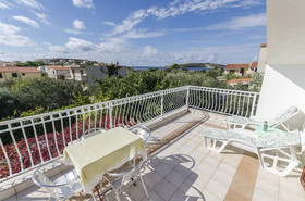 Apartments Mladenka