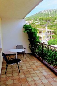 Apartments Per