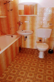 Apartments Per