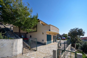 Apartments Zlatko