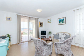 House Anela