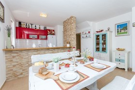 House Anela