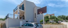 House Anela