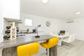 House Ivana