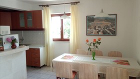 House Miro