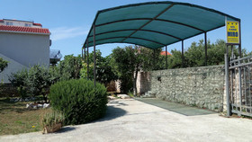 House Miro