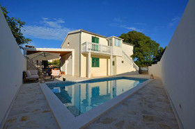 Villa Mr.H