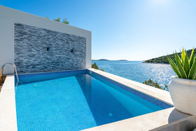 Villa Sine