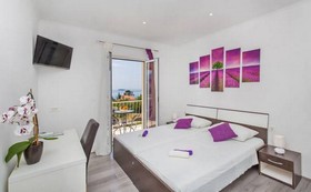 Accommodation Duper