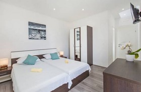 Accommodation Duper