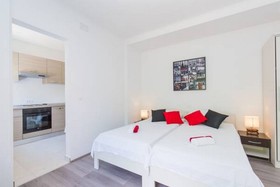 Accommodation Duper