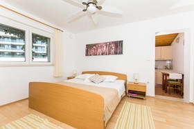 Apartments & Rooms Jokovic